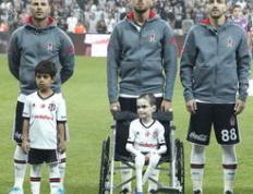 乐鱼官网-土耳其碾压巴萨，马夏尔打破历史纪录